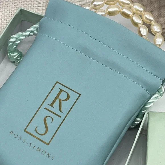 ✨ Ross-Simons 16” Pearl Necklace – Original Pouch & Box ✨ - Picture 4 of 17